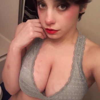 Catriona - Bard - Loire | Rencontre Trans