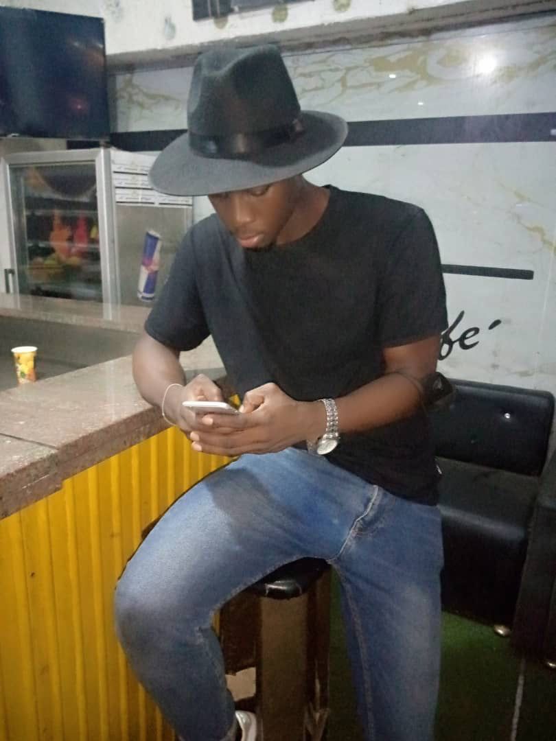 Anouar - Agy - Calvados | Rencontre Trans