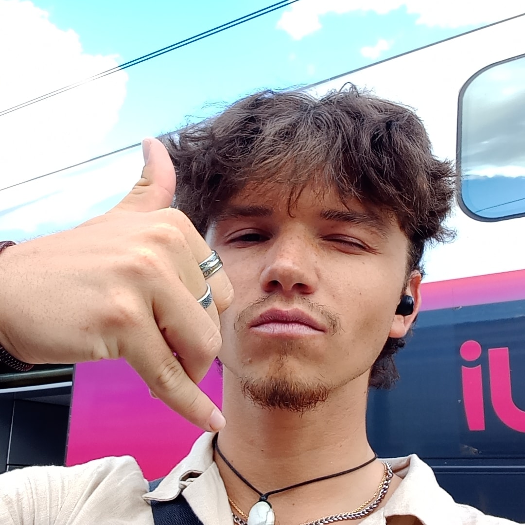 Timothé - Aast - Pyrénées-Atlantiques | Rencontre Trans